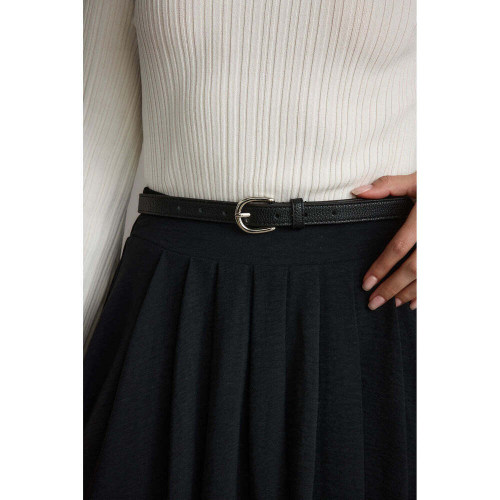 12th Tribe Liya Silver Genuine Leather Skinny Belt Size M/LM/L